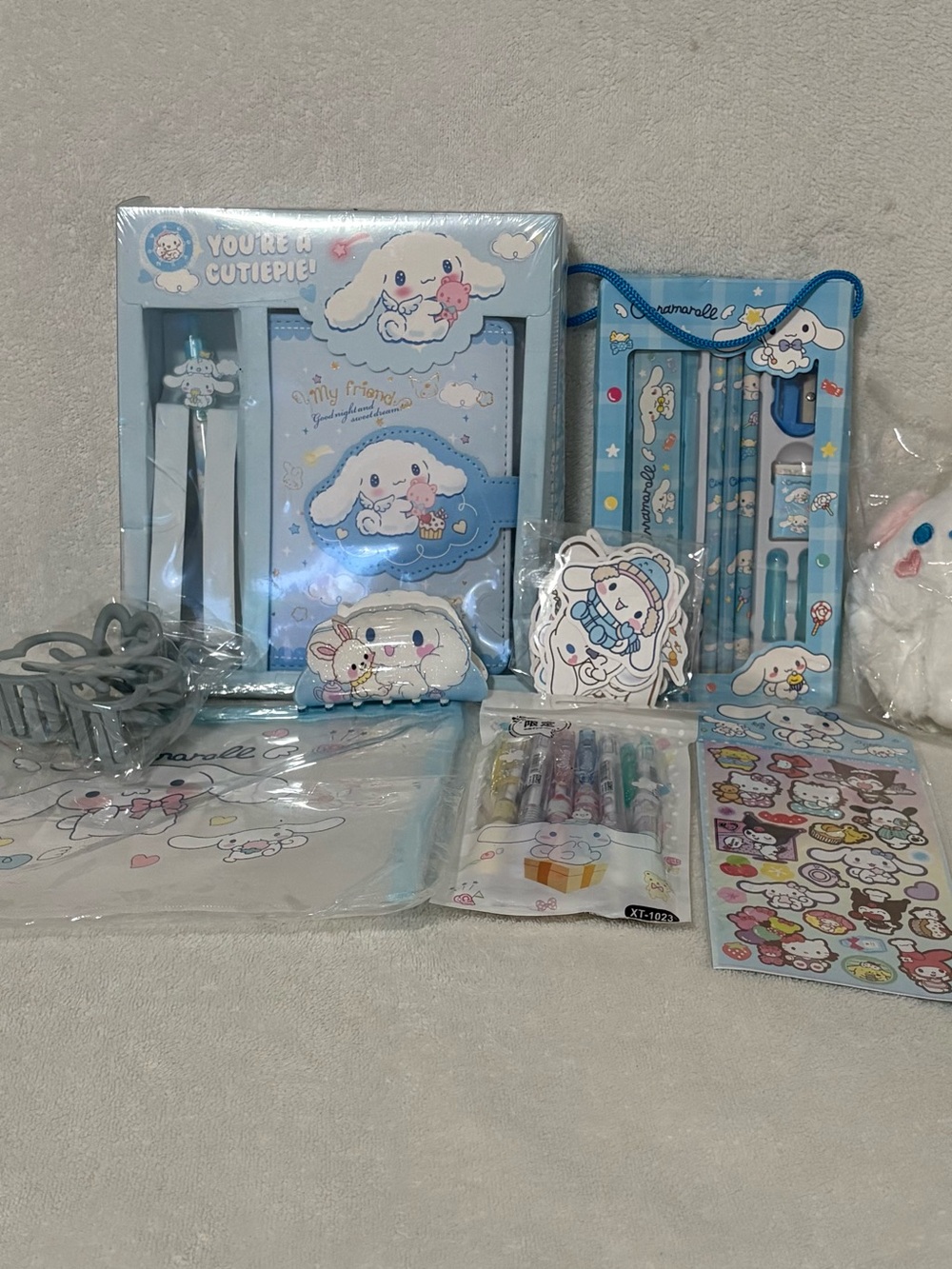 Cinnamoroll Bundle #10 - Journal Set, Writing Set, Pouch, Pens, Hair Clips, etc